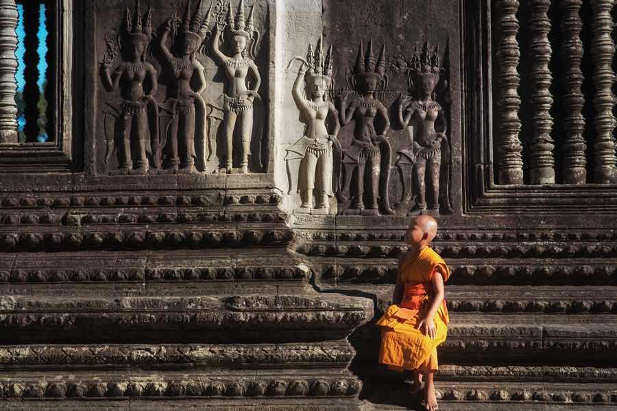 Monaco bambino ad Angkor Wat